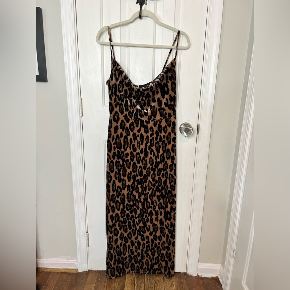 Taylor Leopard Print Maxi Dress